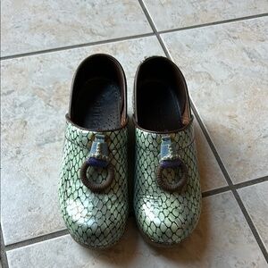 Sanita Green and Brown Slippers with Textured Design